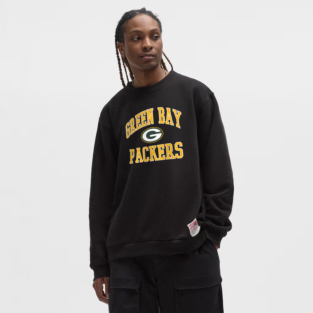 Men 2026 NFL Green Bay Packers black round-neck sweatshirt style 01->green bay packers->NFL Jersey